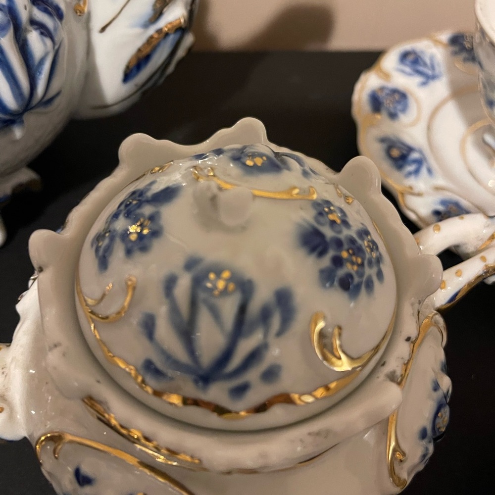 Royal Vienna Fine Porcelain Tea Set Blue White Gold China Wow Antique VTG Rare - Picture 10 of 16